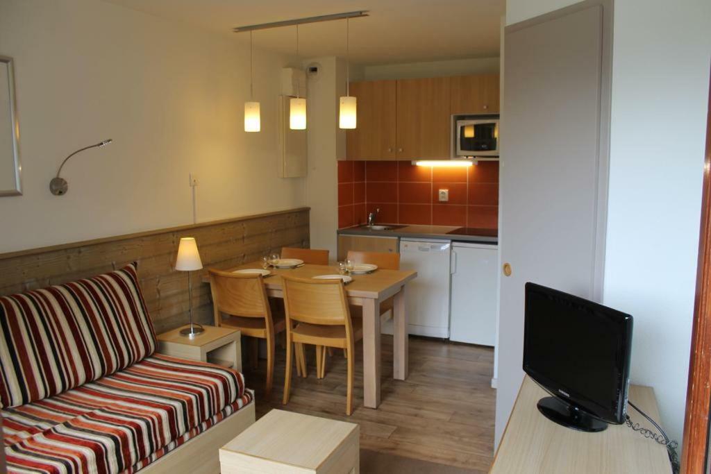 Appartement La Tania 2 Pieces Garage Dans Chalet Pied Pistes מראה חיצוני תמונה