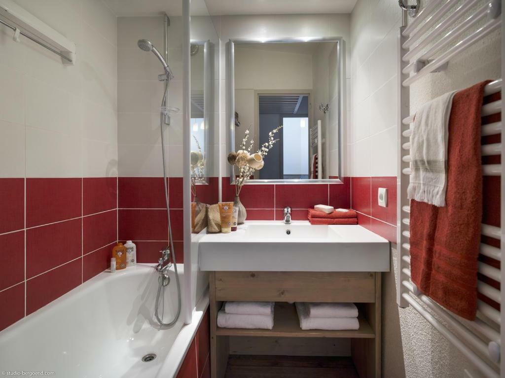 Appartement La Tania 2 Pieces Garage Dans Chalet Pied Pistes מראה חיצוני תמונה